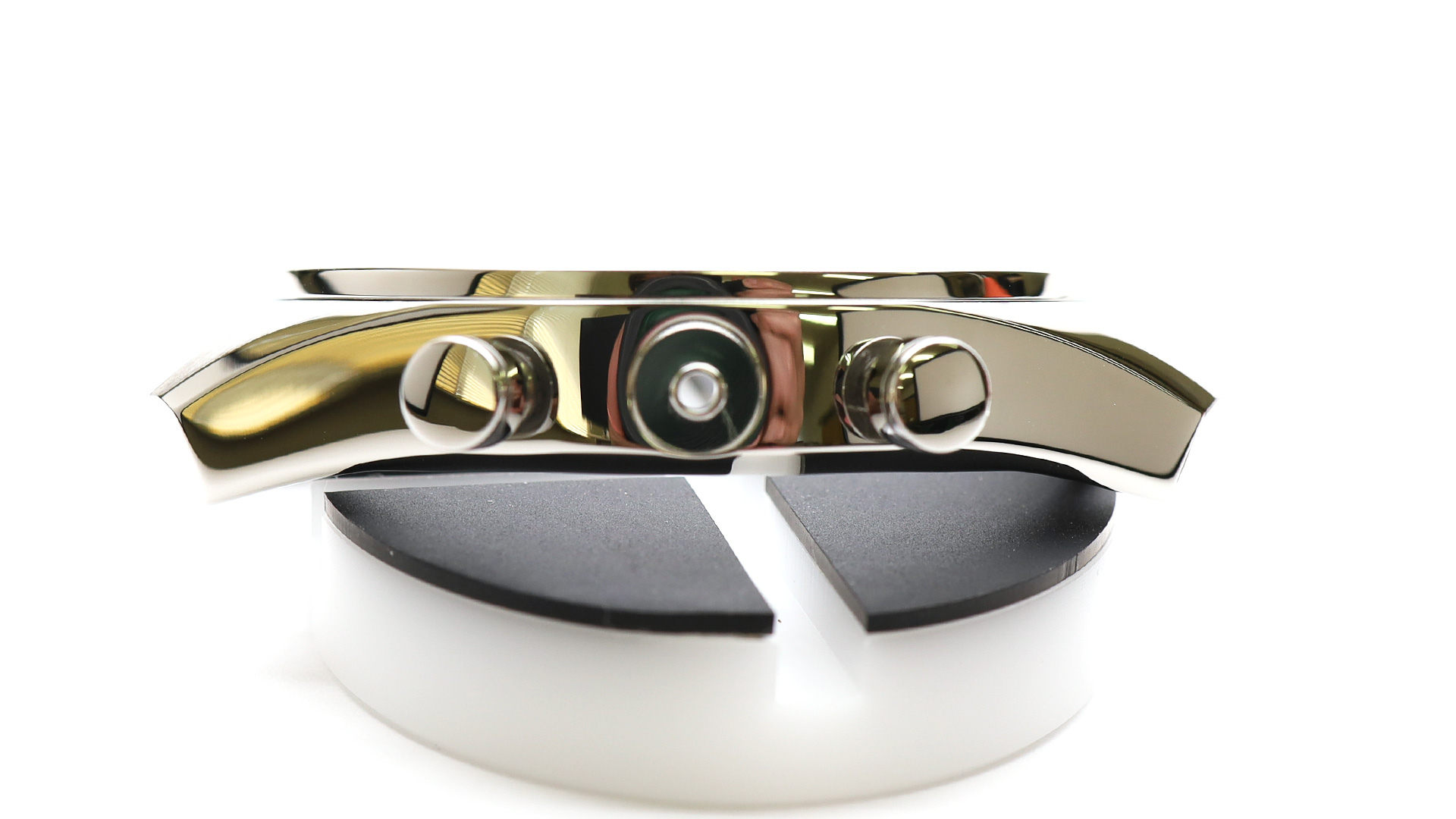 ゼニス（ZENITH）・クロノマスターのきず・キズ・傷を除去後